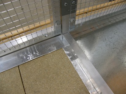 Astuce fond de cage galvanisé